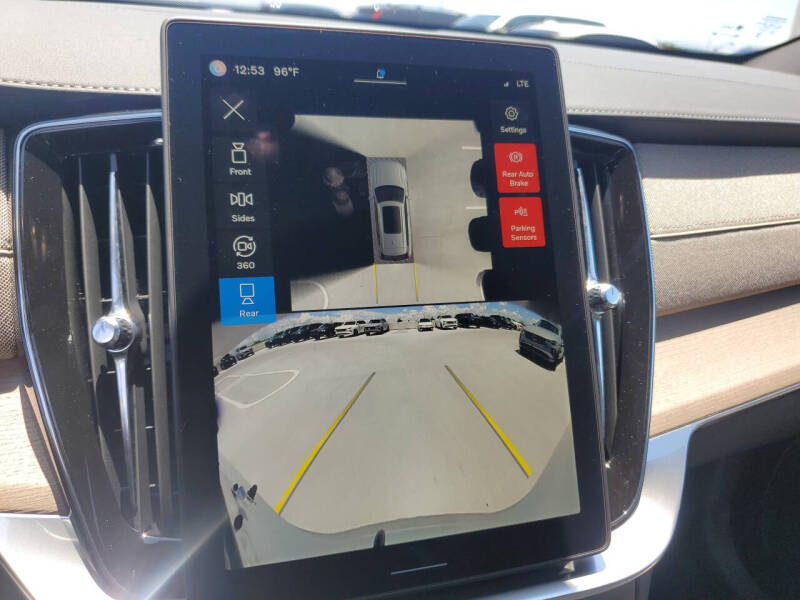 2025 Volvo XC90 B6 Plus Bright Theme 7P