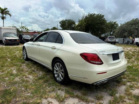 2017 Mercedes-Benz E-Class E 300