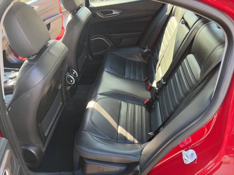 2017 Alfa Romeo Giulia Ti