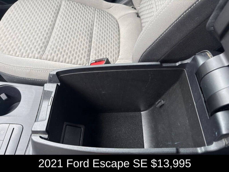 2021 Ford Escape SE