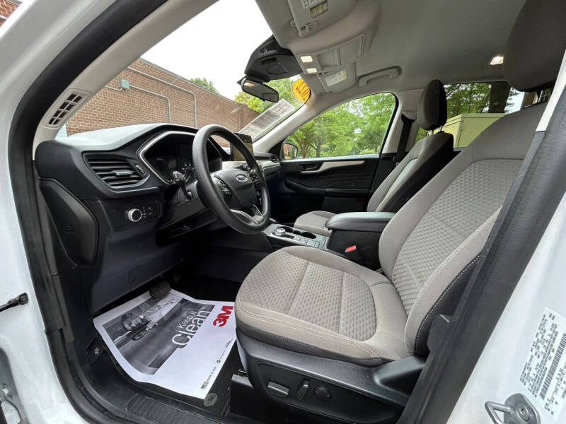 2022 Ford Escape SE