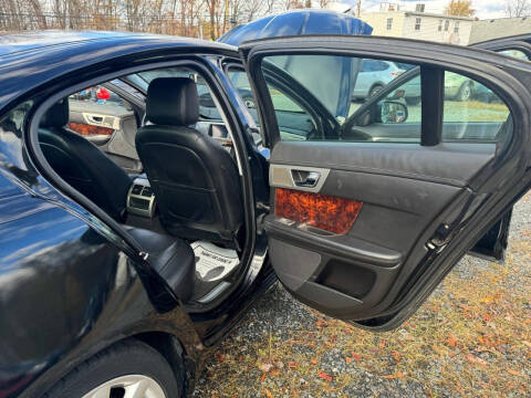 2010 Jaguar XF Premium