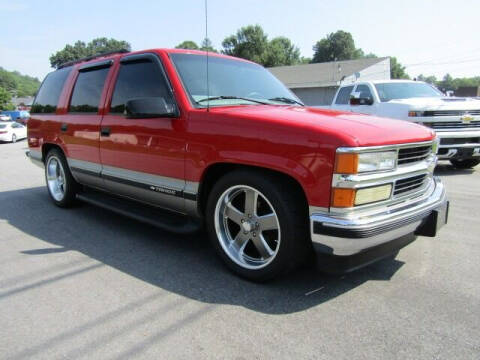 1999 Chevrolet Tahoe for sale at Specialty Car Company in North Wilkesboro NC