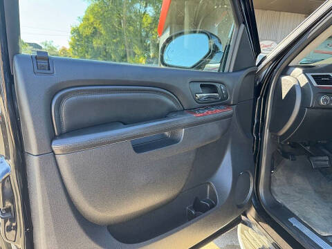 2010 Cadillac Escalade Luxury