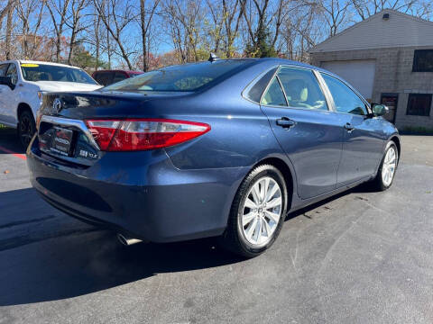 2015 Toyota Camry Hybrid