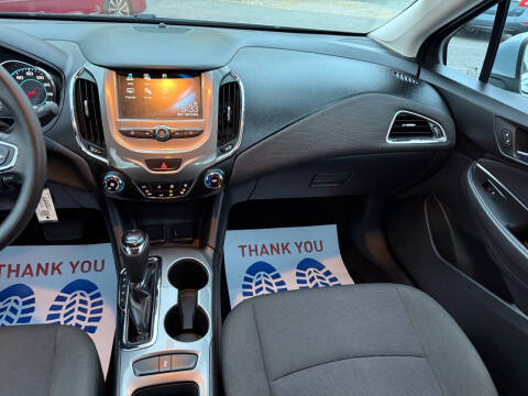 2017 Chevrolet Cruze LT Auto