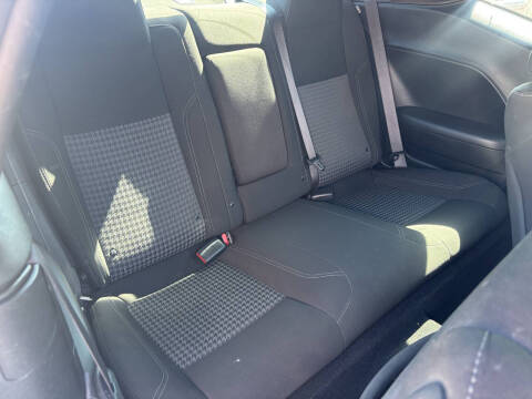 2022 Dodge Challenger SXT