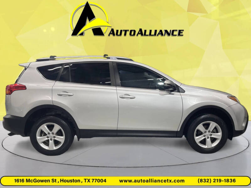2014 Toyota RAV4 XLE
