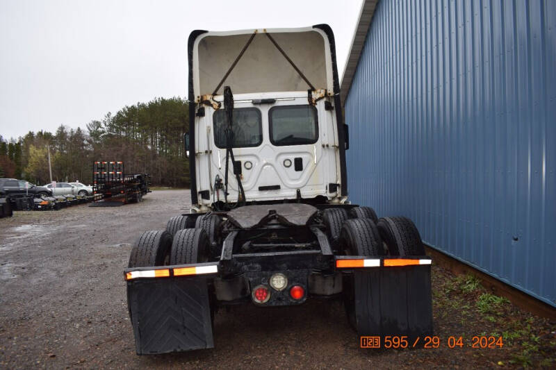 2015 Freightliner Cascadia