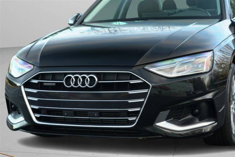 2022 Audi A4 quattro Premium 40 TFSI
