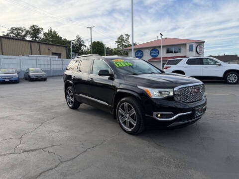 2017 GMC Acadia Denali