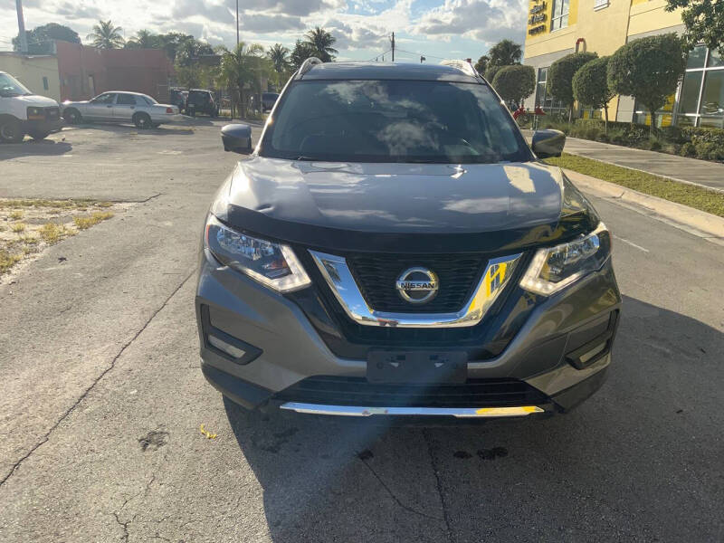 2020 Nissan Rogue SV