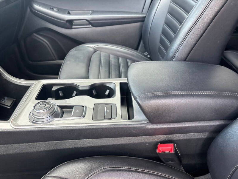 2023 Ford Edge SEL