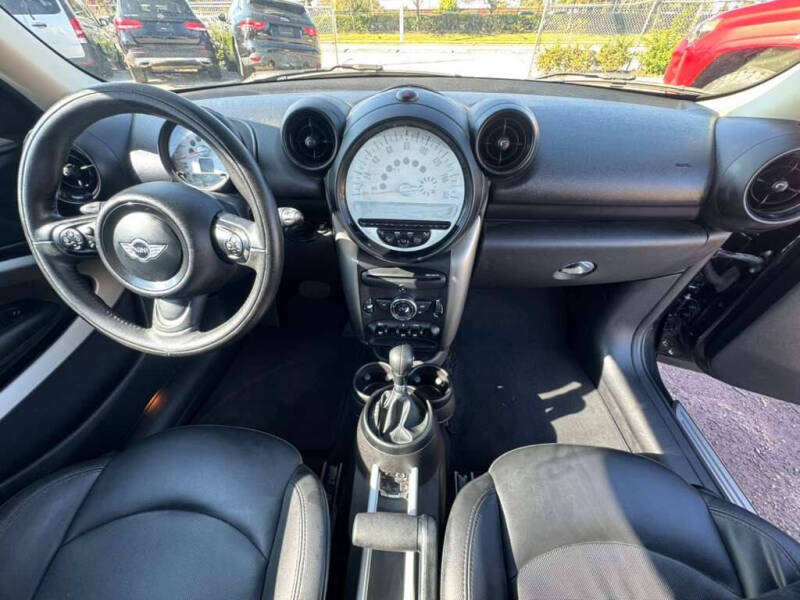 2014 MINI Paceman Cooper