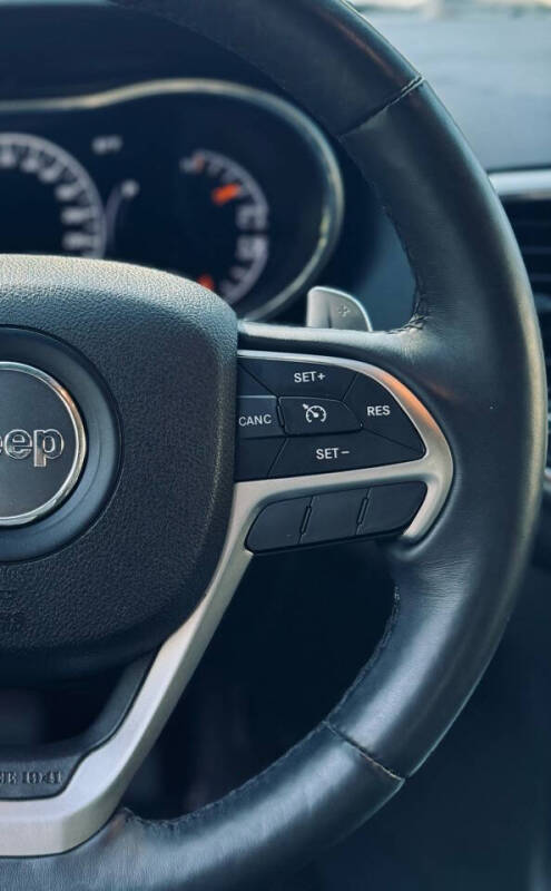 2017 Jeep Grand Cherokee Laredo E