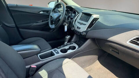 2017 Chevrolet Cruze LS Auto