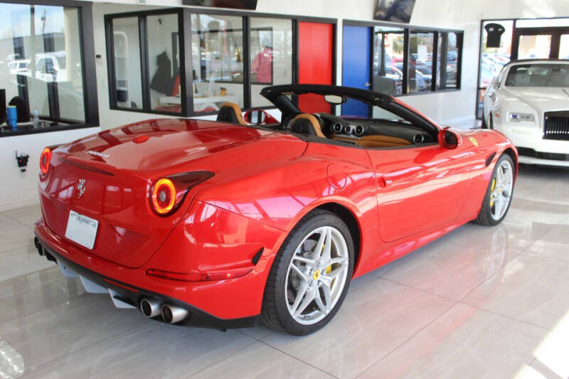 2016 Ferrari California T