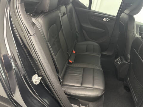 2023 Volvo XC40 B5 Core