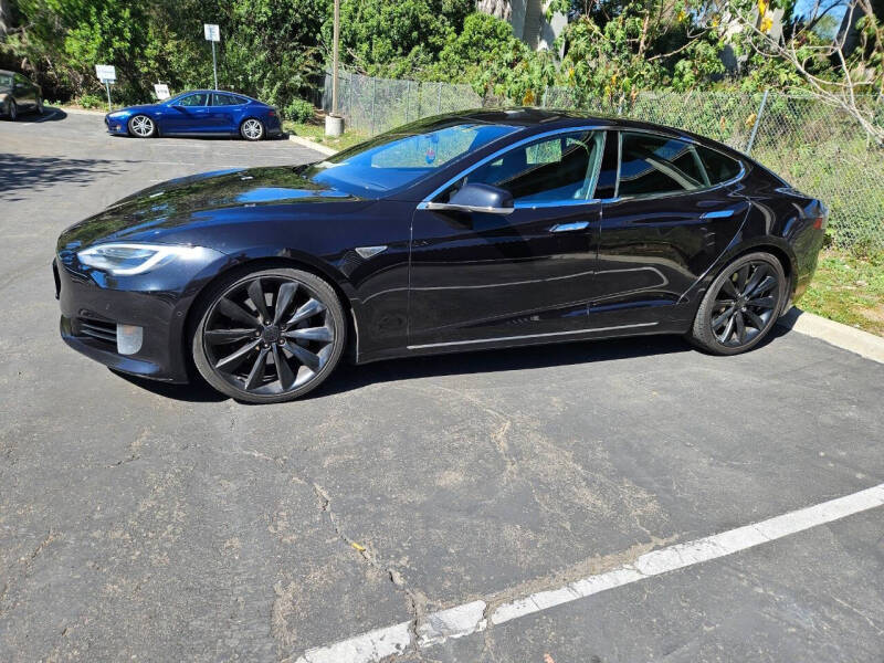 2016 Tesla Model S 90D