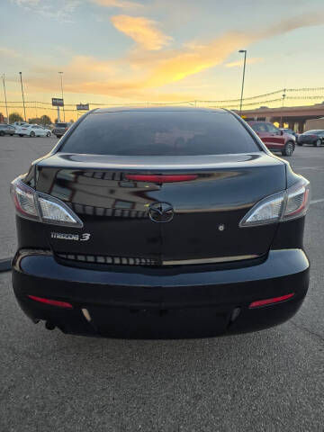 2013 Mazda MAZDA3 i SV