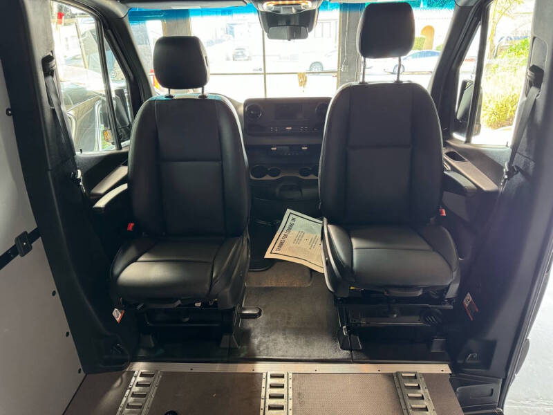 2023 Mercedes-Benz Sprinter 2500