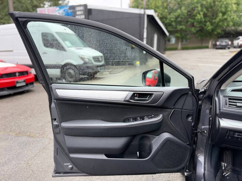 2019 Subaru Outback 2.5i