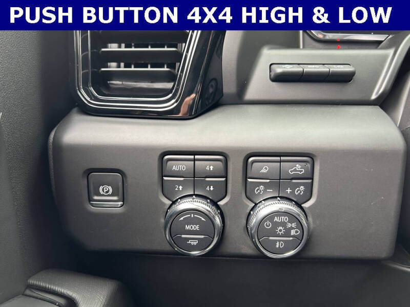 2025 GMC Sierra 1500 AT4X