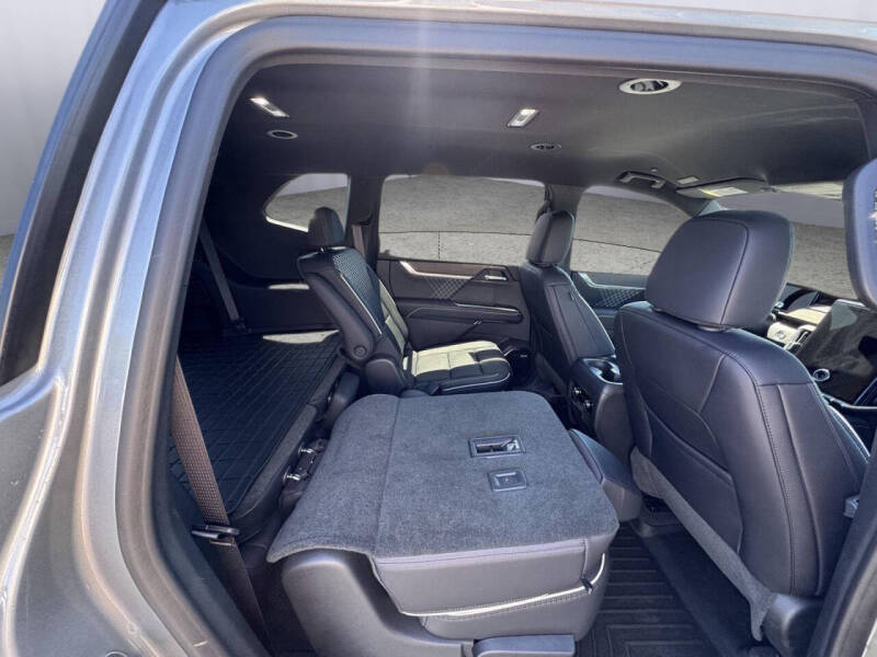 2025 GMC Acadia Denali