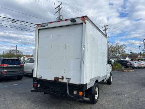 2013 Ford E-Series E-350 SD
