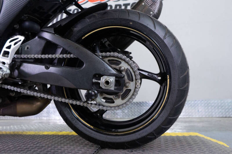 2013 Suzuki GSX-R1000
