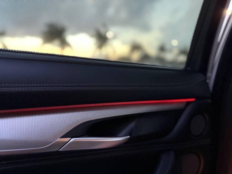 2016 BMW X6 M