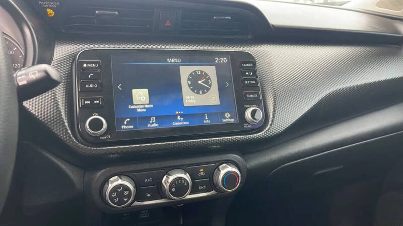 2023 Nissan Kicks SV