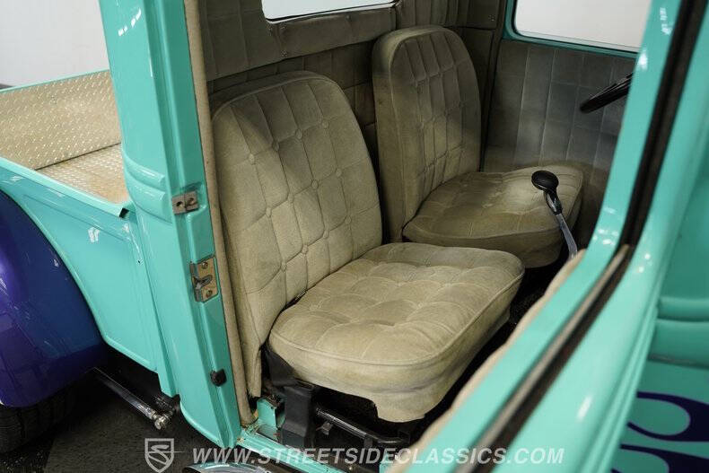1932 Ford F-100