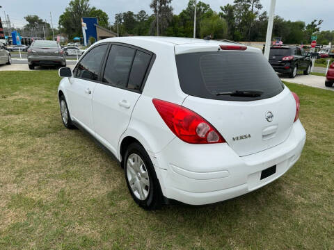 2011 Nissan Versa 1.8 S