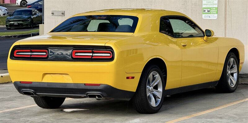 2017 Dodge Challenger SXT