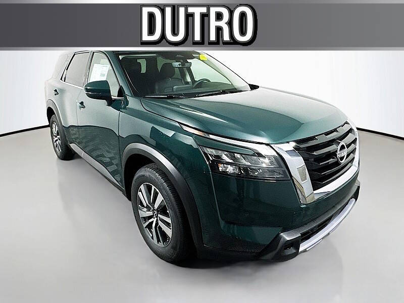 2025 Nissan Pathfinder SL