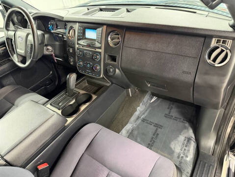 2017 Ford Expedition XL Fleet