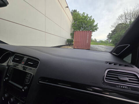 2016 Volkswagen Golf GTI Autobahn