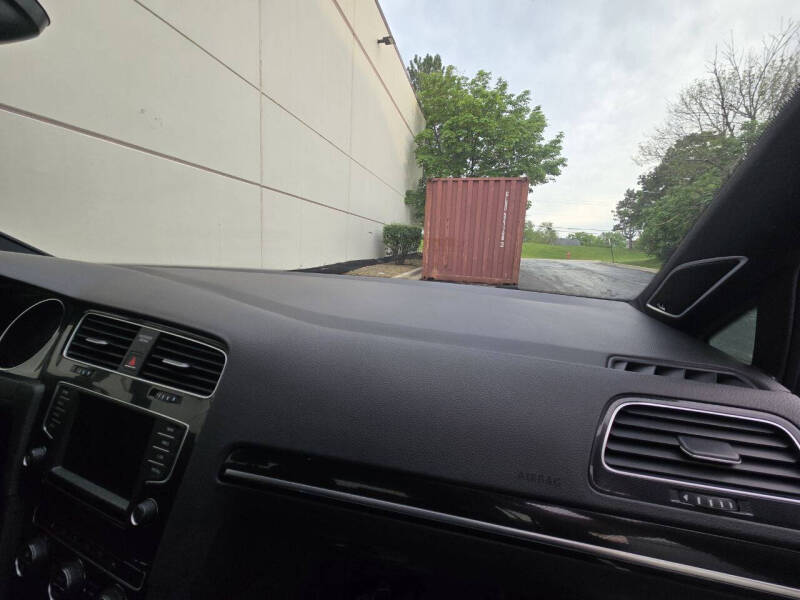 2016 Volkswagen Golf GTI Autobahn