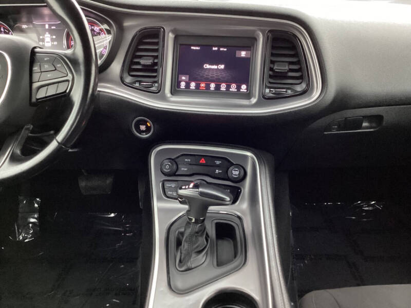 2019 Dodge Challenger SXT