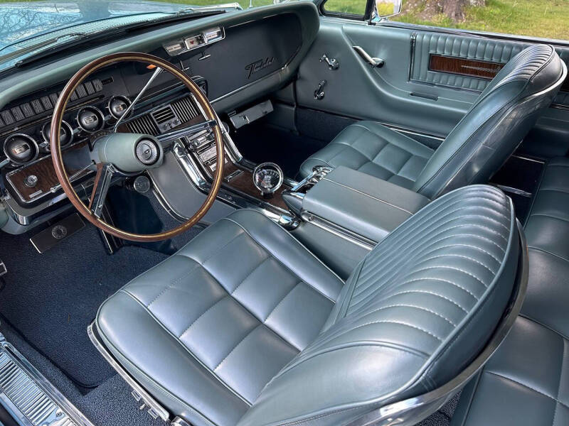 1966 Ford Thunderbird