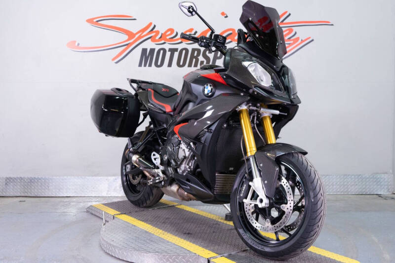2016 BMW M 1000 XR