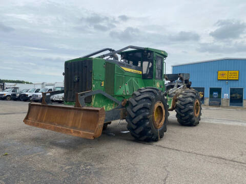 2017 John Deere 748L