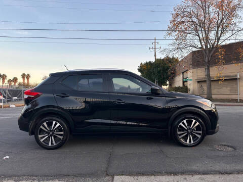 2020 Nissan Kicks SV