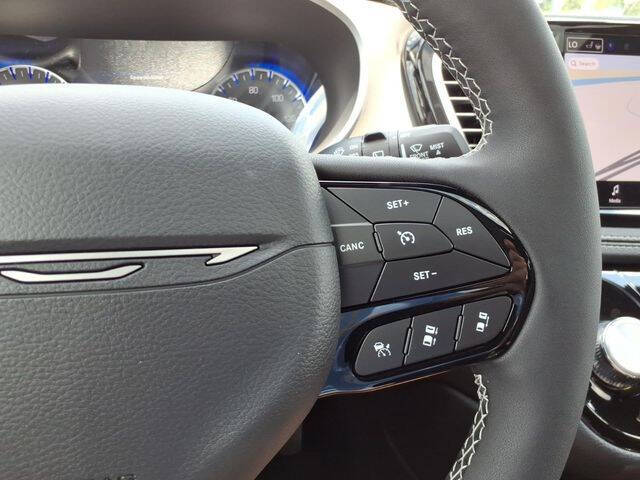 2027 Chrysler Pacifica Limited