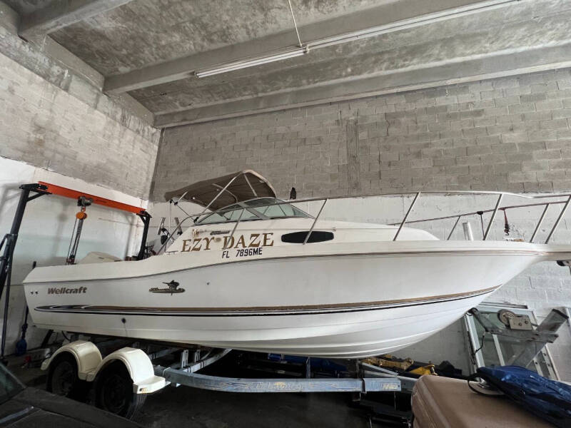 2003 Wellcraft 240 Coastal