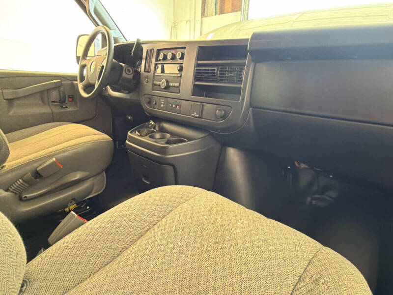 2023 Chevrolet Express LS 3500