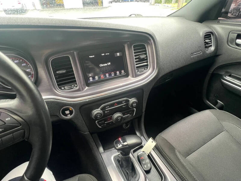 2018 Dodge Charger SXT