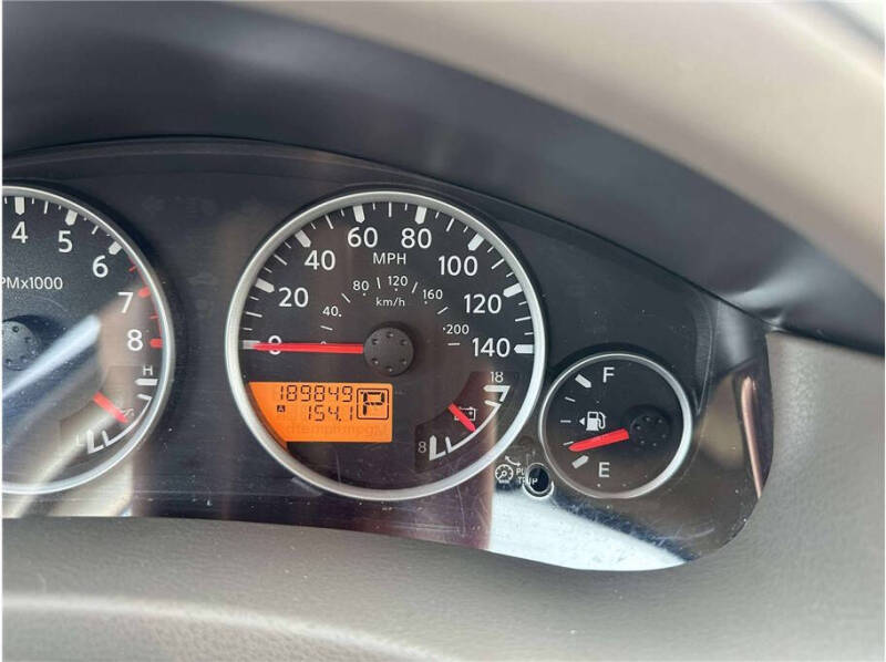 2011 Nissan Pathfinder Silver Edition