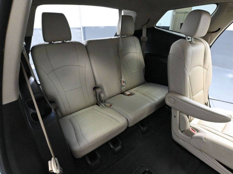 2021 Buick Enclave Essence